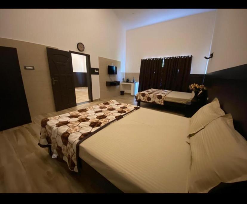 Rr Holiday Inn Kodaikanal Dış mekan fotoğraf
